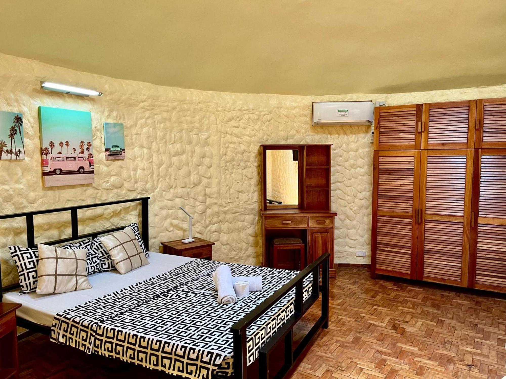 Midnite Inn Panglao Exterior foto