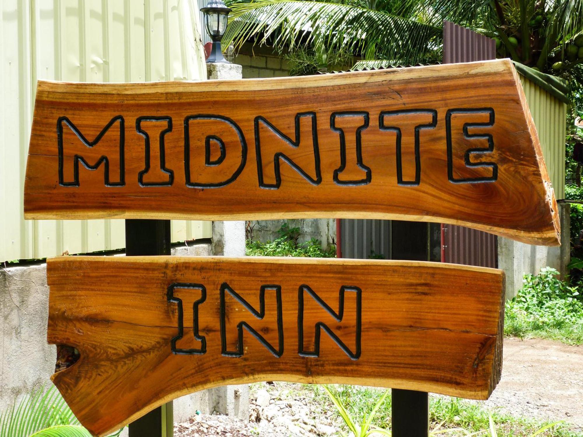 Midnite Inn Panglao Exterior foto