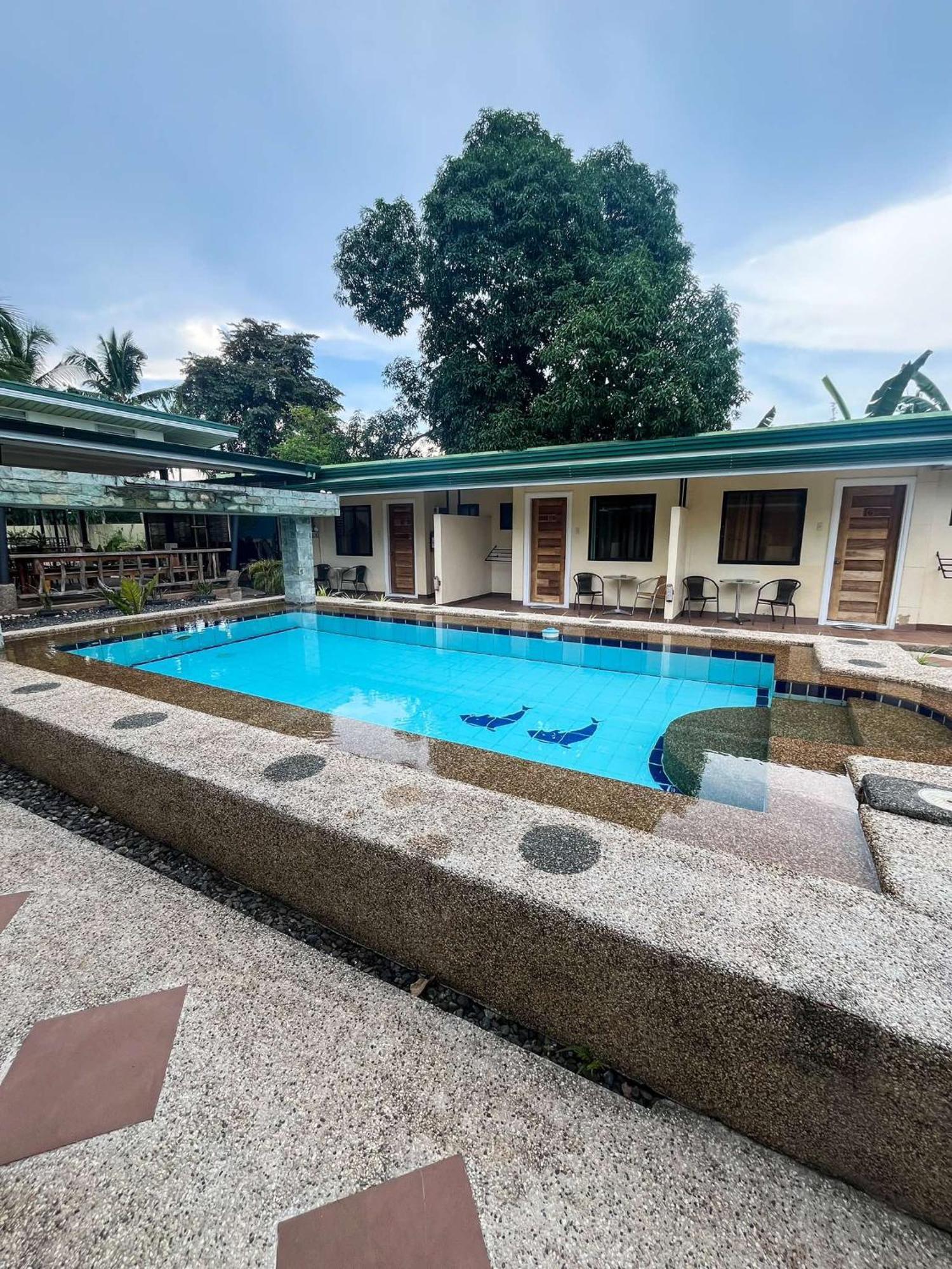 Midnite Inn Panglao Exterior foto