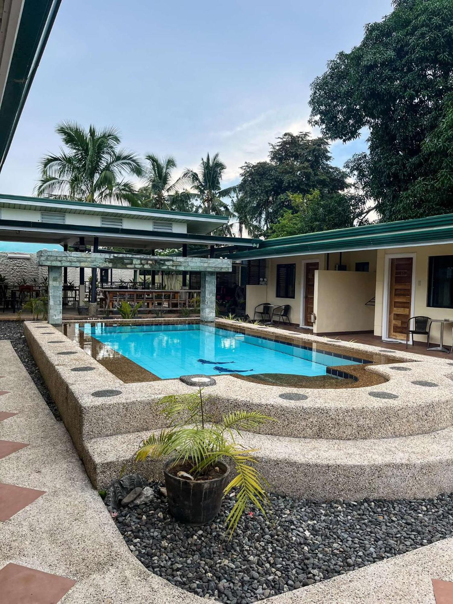 Midnite Inn Panglao Exterior foto