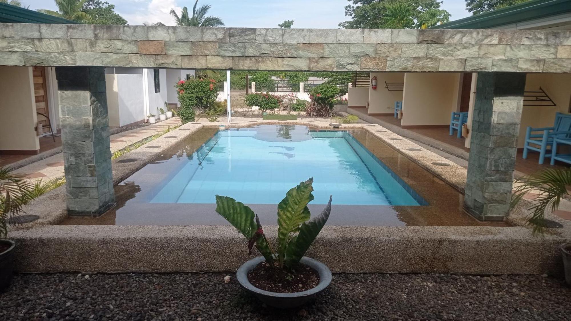 Midnite Inn Panglao Exterior foto