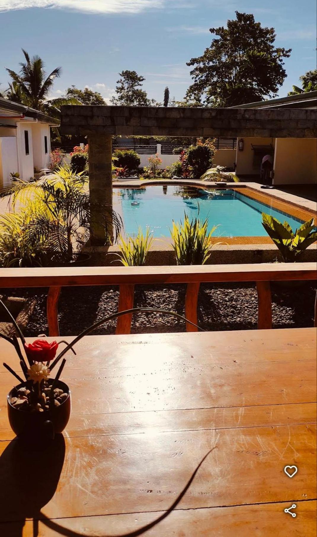 Midnite Inn Panglao Exterior foto